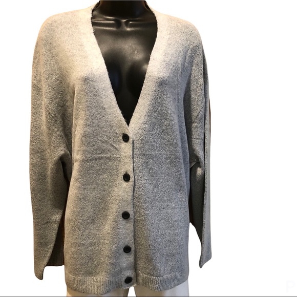 Old Navy Sweaters - 👀OLD NAVY CARDIGAN SWEATER. NWOT